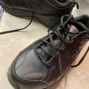 New Balance - Black- Mens